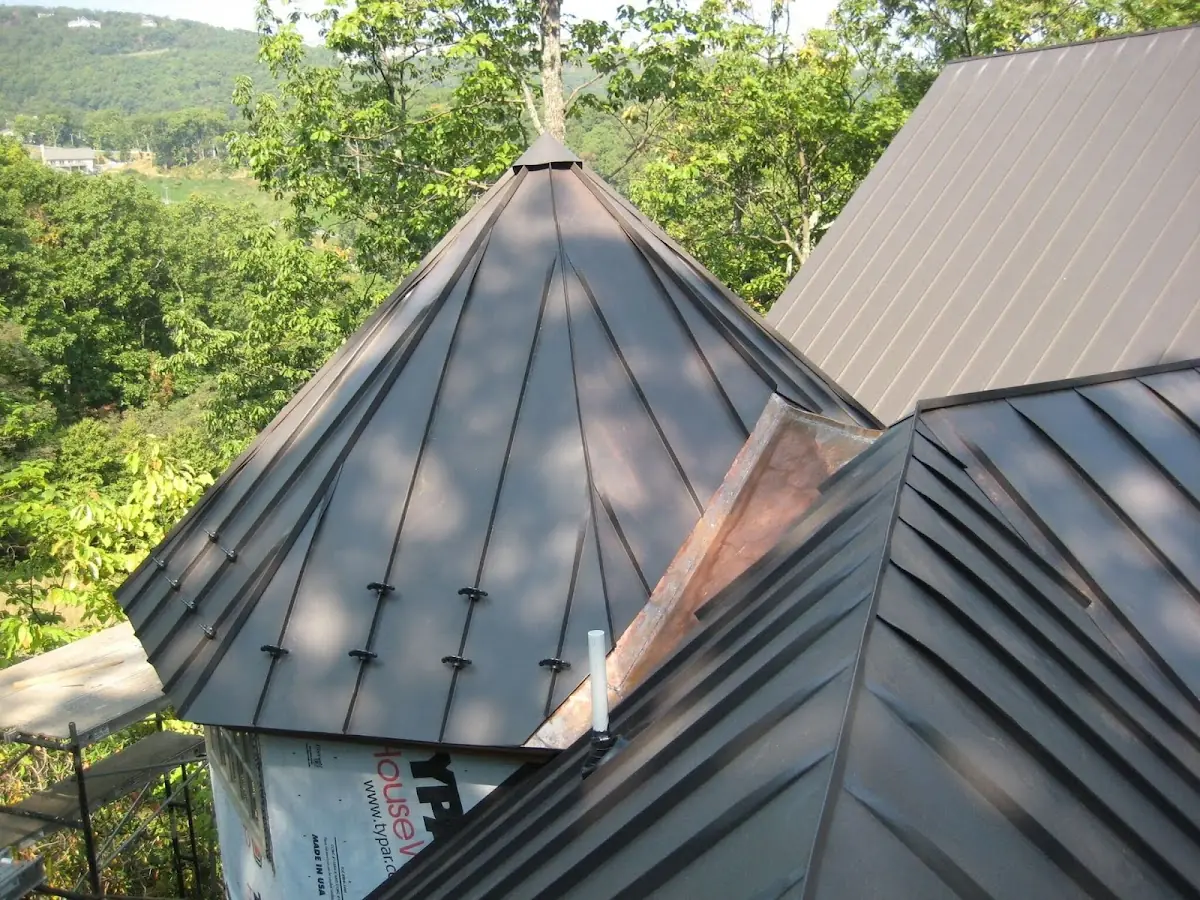 Professional Roof Tarp Installation by Craftsman Roofing in Logan Circle